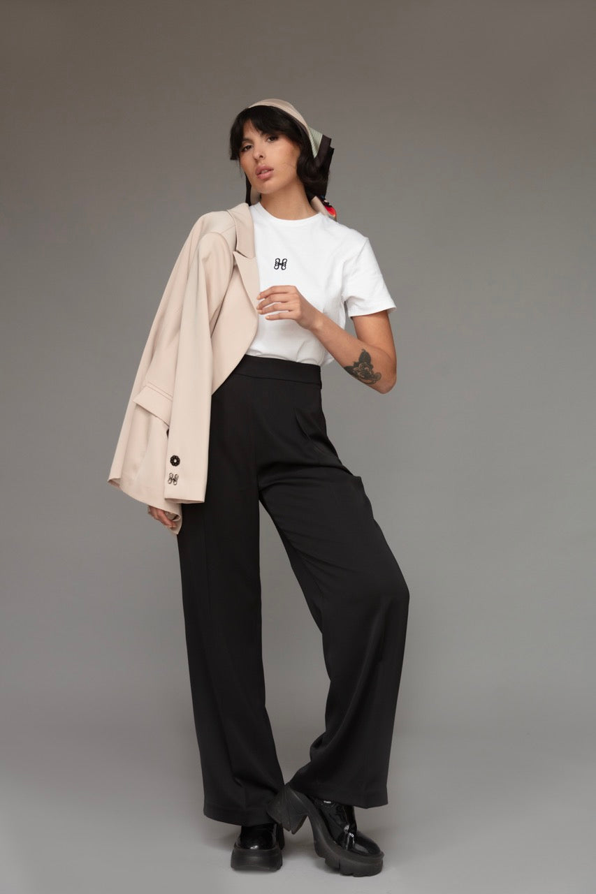 Camellia Blazer in Ecru