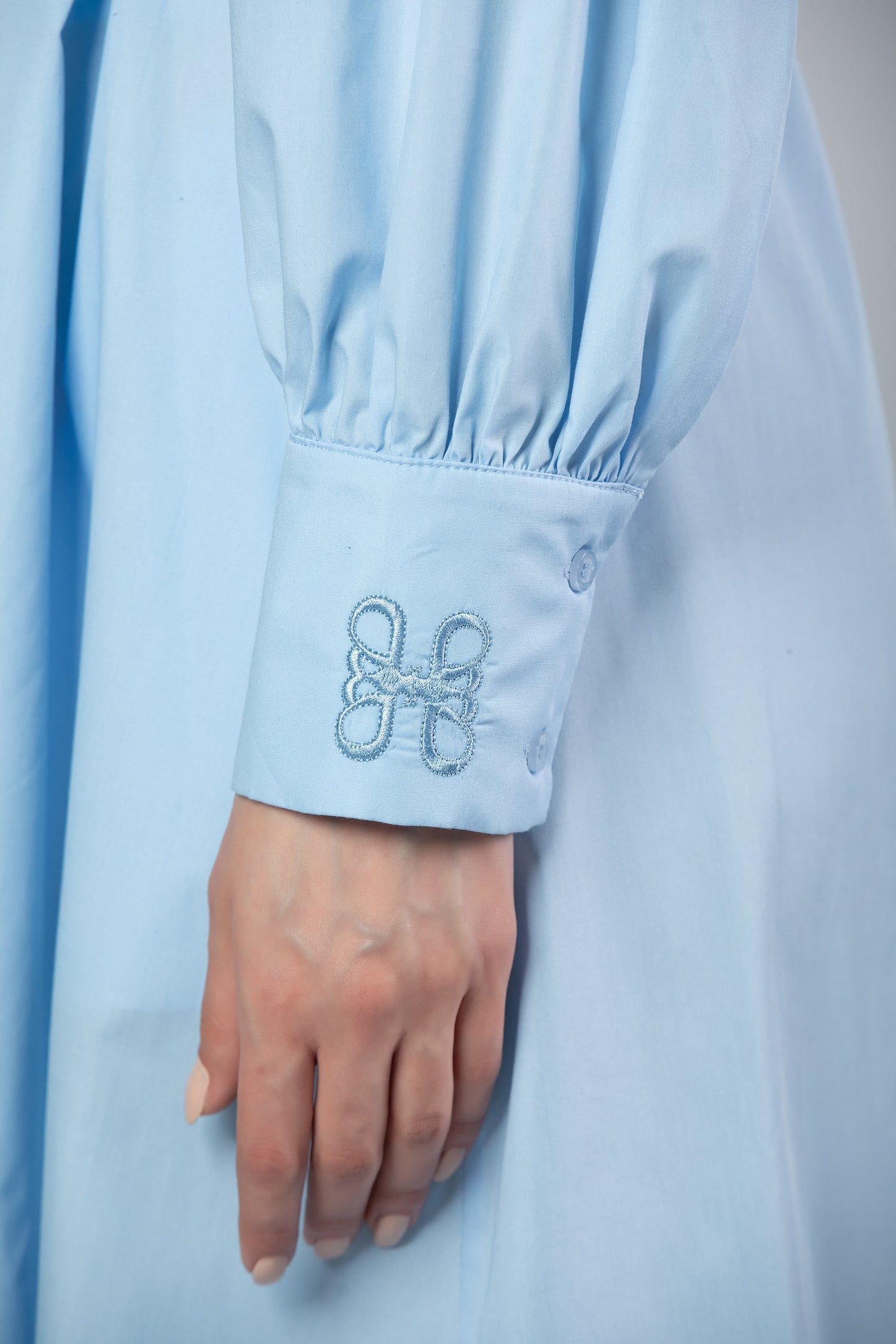 Noor midi dress in baby blue