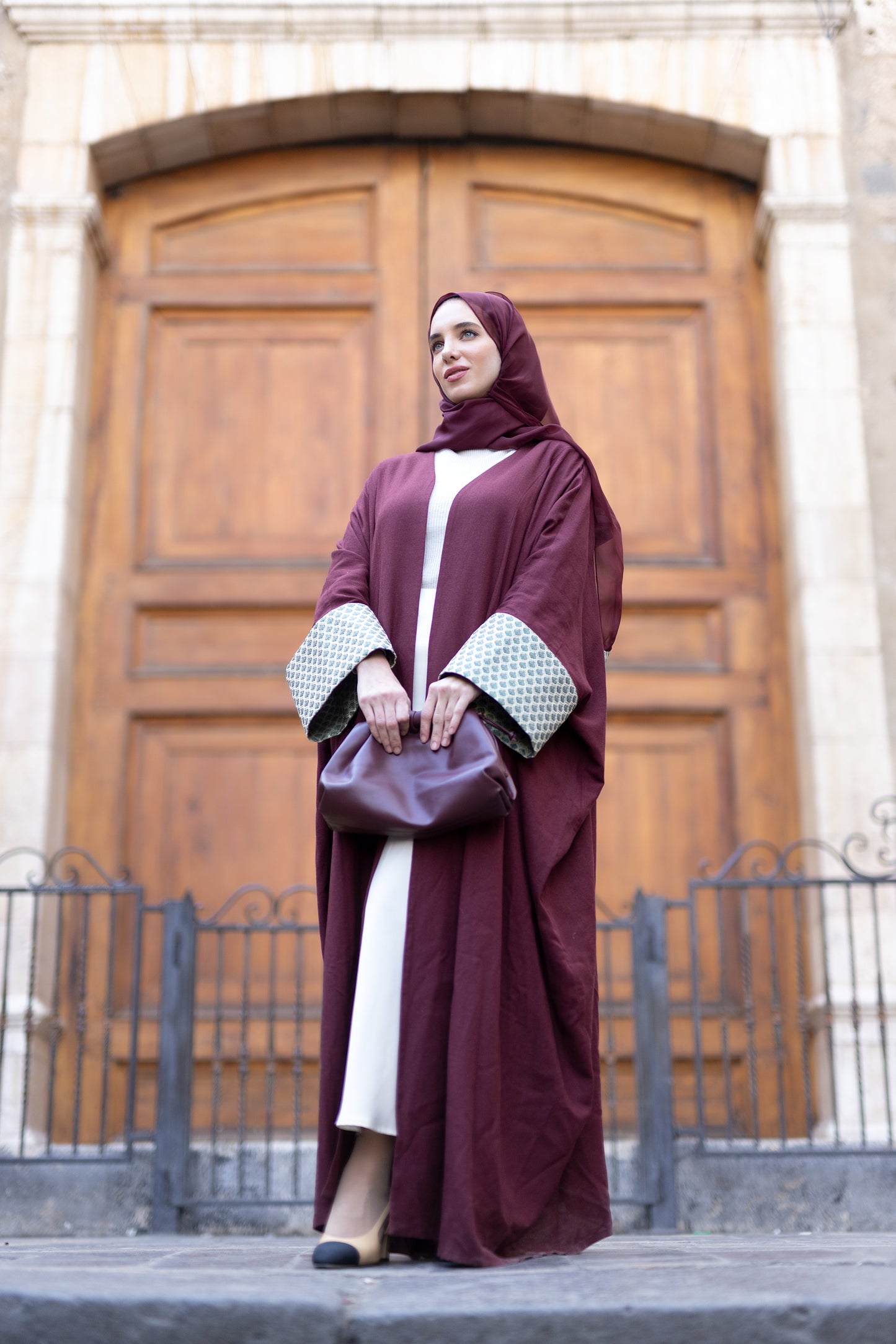 Jouri Abaya in burgundy