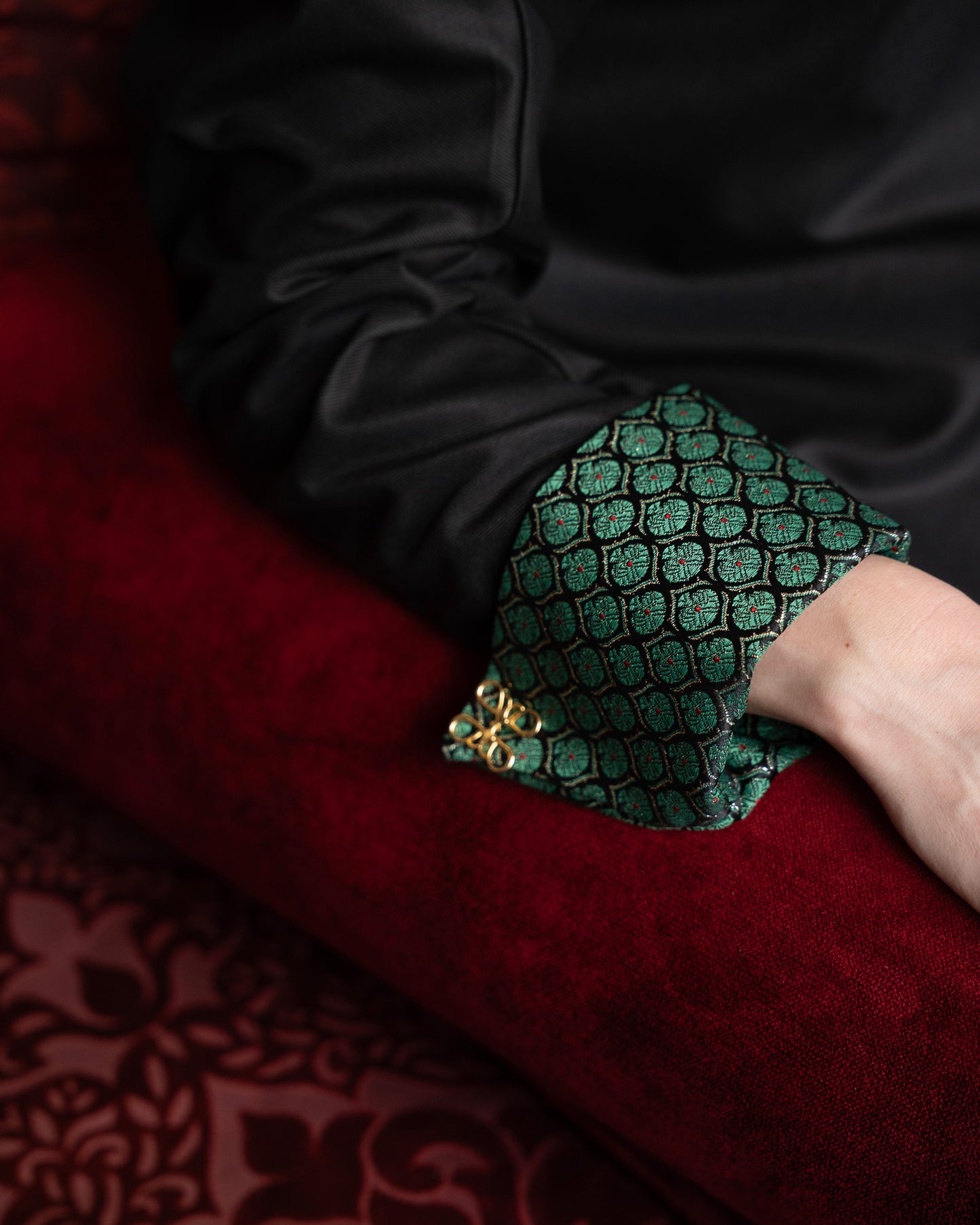 Yasmina Abaya in brown