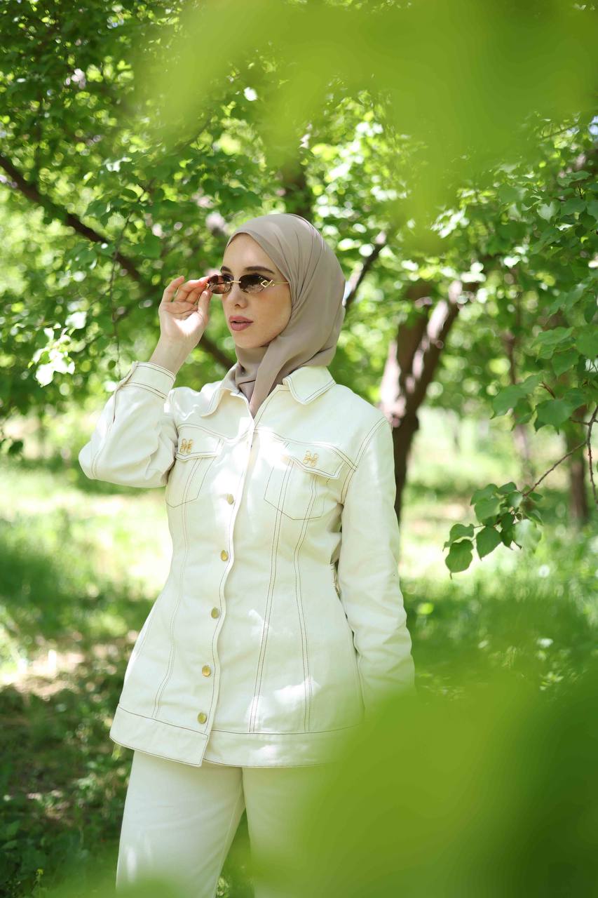 Alma Denim Set in Soft White