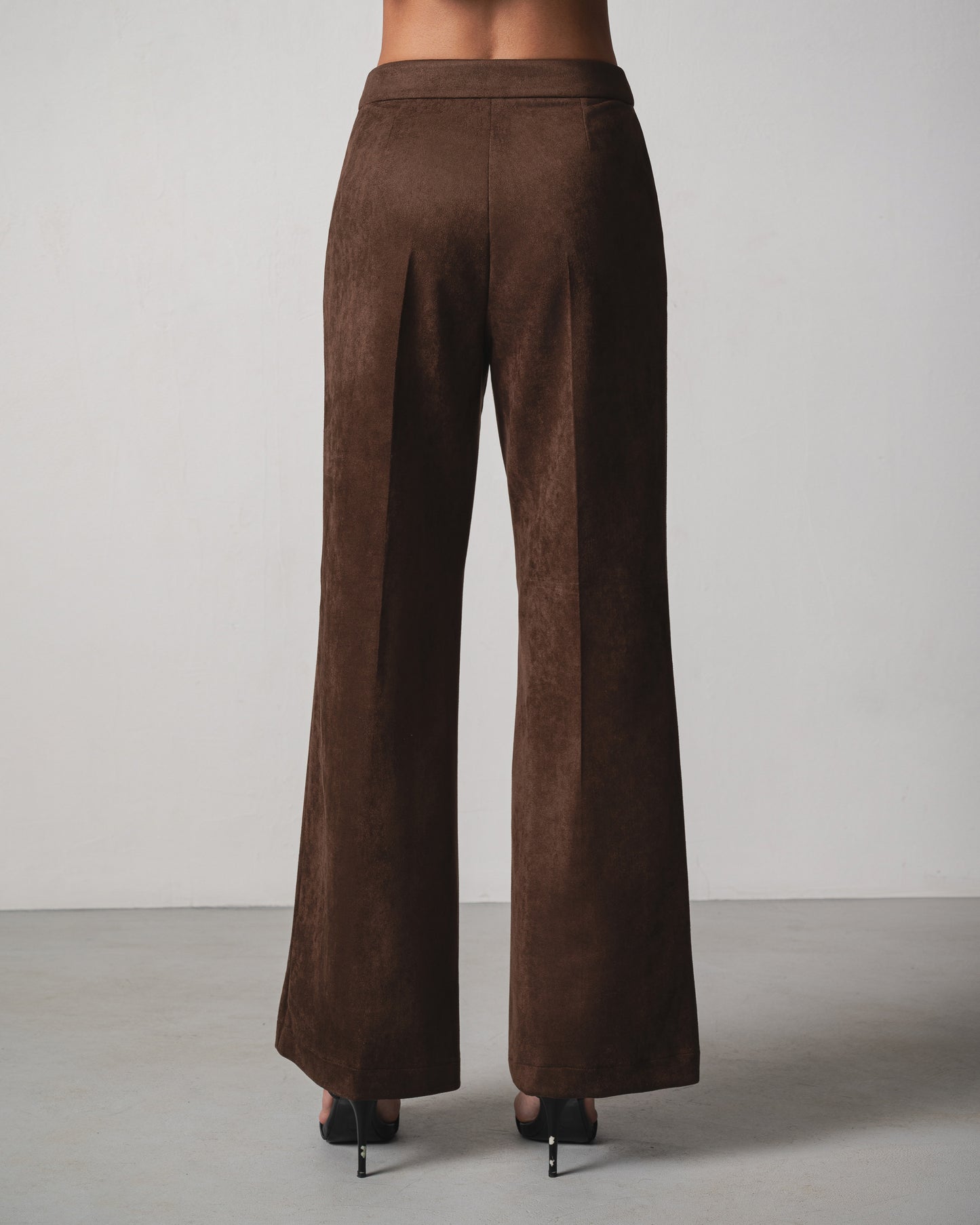 Laila Suede Set in Chocolate Brown