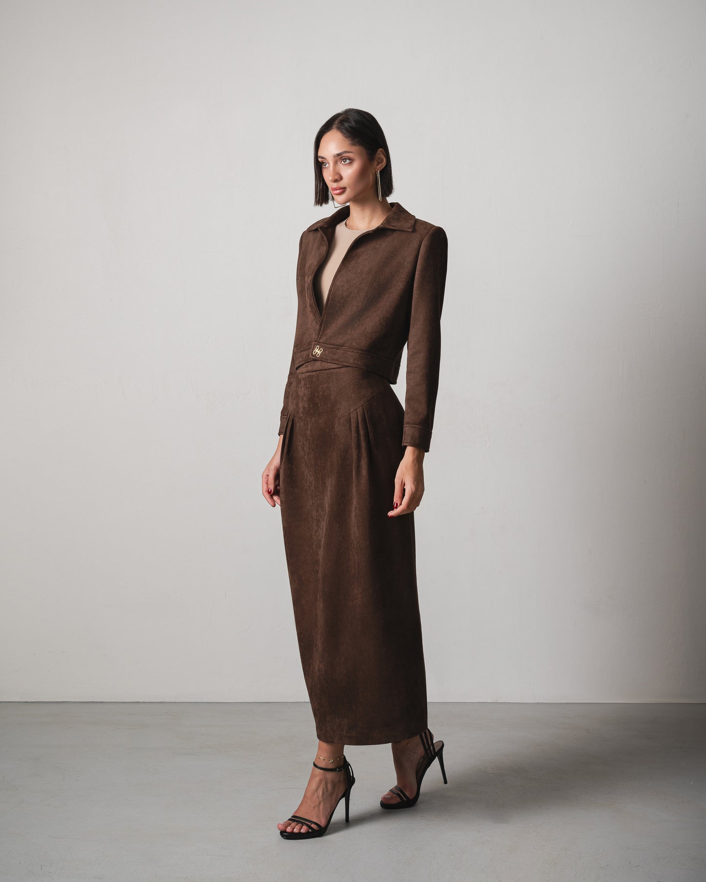 Mira Suede Set in Chocolate Brown