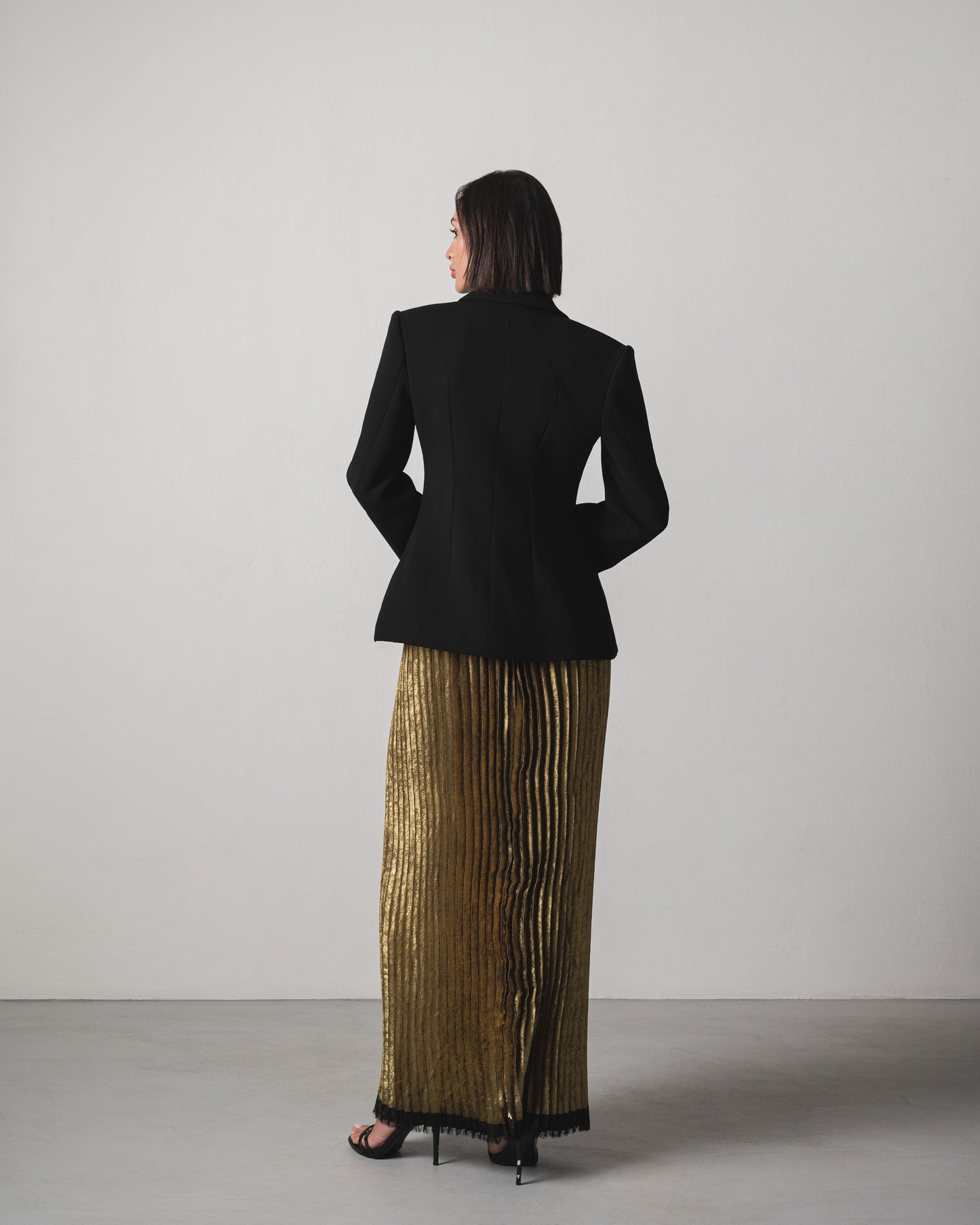 Nora Blazer in Black