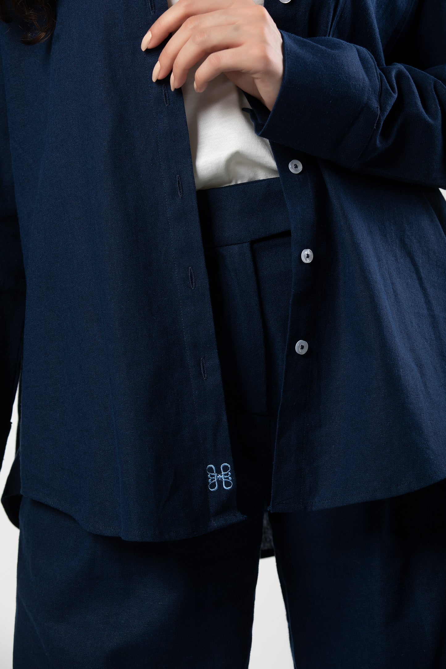 Nasma linen set in navy blue